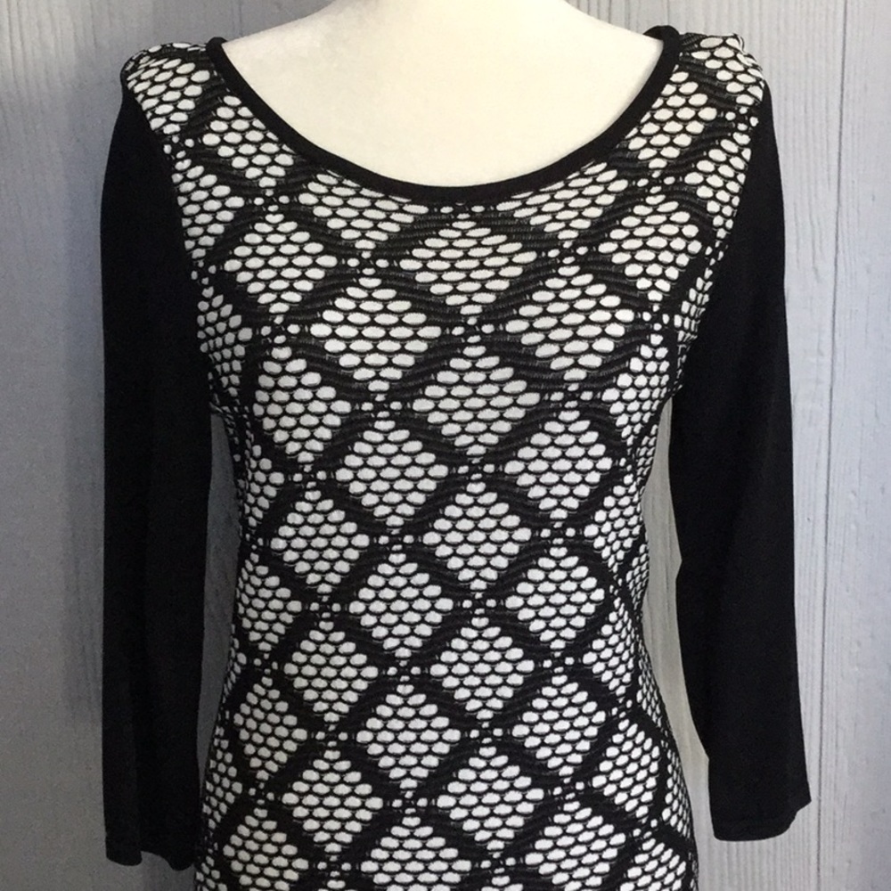 Ivanka Trump Black & White Fitted Knit Dress - Picture 2 of 7